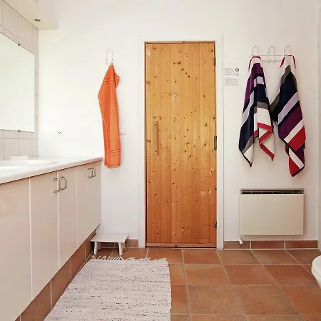 Four-bedroom Holiday In Tranekaer 1 Skattebolle