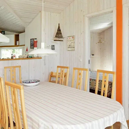 Four-bedroom Holiday In Tranekaer 1 *